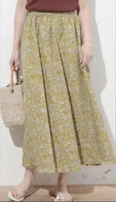 アーバンリサーチ　サニーレーベル　スカート　花柄　レトロのサムネイル