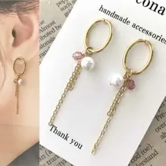 ハンドメイドピアス　メタルフープ　パール　ゴールド　揺れる