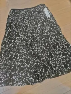 (新品)ユニクロ　シフォンティアードスカート丈短め　ＸＸＬ
