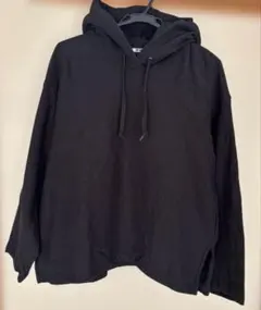 ブラック パーカー