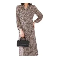 美品❗️希少❗️UNTITLEDフェザーリーフ柄 ワンピース 華やか　タグ付き❗️