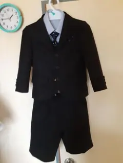 黒のストライプスーツ 100cm