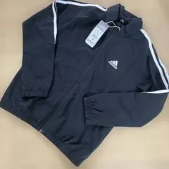 adidas アディダス　薄手パーカー　140