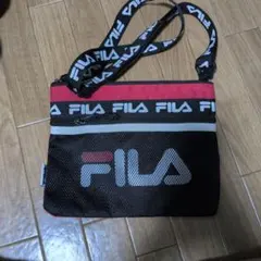 FILA ショルダーバッグ サコッシュ ロゴ入りのサムネイル