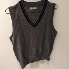 グレー Vネック ニットベスト