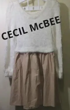 CECIL McBEE　ふわふわニットドッキングワンピ　ホワイト　ピンクベージュ