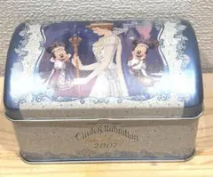 【貴重】ディズニー　シンデレラブレーション　缶