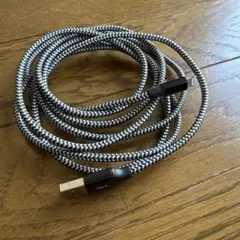 USB to Lightningケーブル