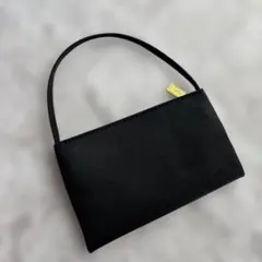 YSL BEAUTE ブラック アクセサリーポーチのサムネイル