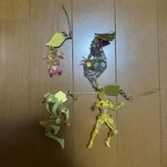 ジョジョの奇妙な冒険 アニバーサリーズ ストラップフィギュア 4体