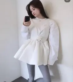 Bibiy. ALEXA FLOWER KNIT ホワイト - メルカリ