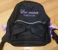 リボン付き黒リュック