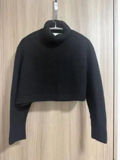 ZARA クロップドニットセーター
