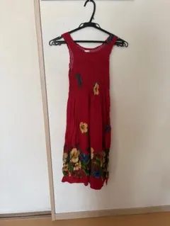 Touch of Hawaii 赤い花柄ノースリーブワンピース（ムームー）