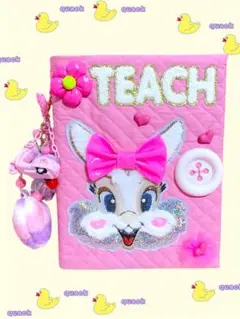 l*i様 珍しい☆大きなワッペンのA4カバー☆￼ピンクうさぎ☆じゃらじゃらキーホ