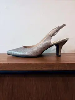 elegance卑弥呼　ポインテッドトゥ　5㎝ヒール　超美品　シルバーゴールド