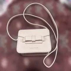 リボン付きピンクショルダーバッグ