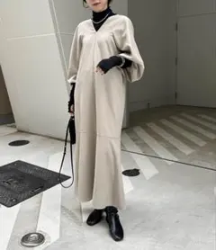 新品未使用machatt V neck jumper skirt/Beige - メルカリ