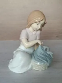 リヤドロ ナオ a basket for two LLADRO NAO 少女 犬 - メルカリ