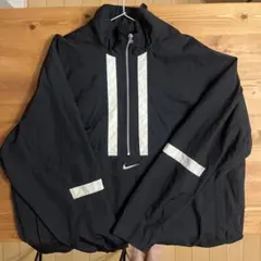 nike ナイロンジャケット