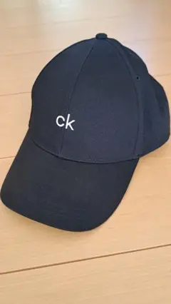 Calvin Klein 黒キャップ ckロゴ
