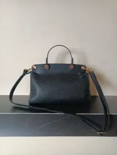 2WAY ショルダーバッグ ブラック　ゴールド金具