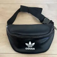 未使用　adidas フェイクレザーボディーバック ウエストポーチ