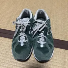 ニューバランス 1906R