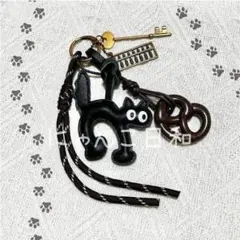 猫型キーホルダー プレッツェル じゃらじゃらキーホルダー パラコード 