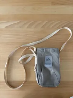 adidas ミニショルダーバッグ グレーのサムネイル