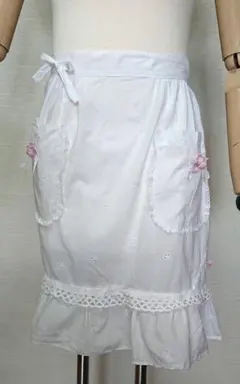 ホワイトコットンエプロン フリル付き