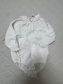 韓国ベビー服　白　長袖ロンパース