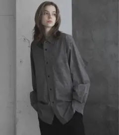 loose regular collar over shirt