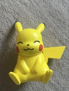 ピカチュウ　フィギア　プラモデル