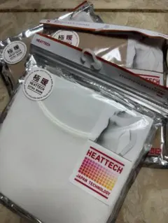 ユニクロ エクストラウォーム UネックT Sサイズ 極暖 3枚