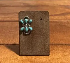 ズニ族　ターコイズ　シルバーピアス　インディアンジュエリー　Zuni 片耳