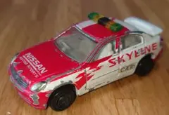 トミカ　日産 スカイライン セーフティカーのサムネイル