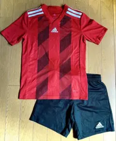 adidas サッカーウェア　上下SET 140cm