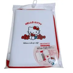 新品♥︎ハローキティ　オープンマルチケース　パスポート　母子手帳　サンリオ