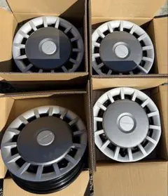 ダイハツ キャンバス 純正　14インチ ホイール・キャップ 4本セットのサムネイル