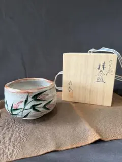 九谷焼 南春 作 抹茶碗 茶道具 共箱付き 茶碗 茶器 色絵 美品のサムネイル