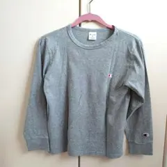 美品　チャンピョン　ロングスリーブＴシャツ　ロンＴ　グレー　１６０センチ