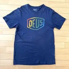 deus Tシャツ