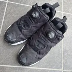 美品　Reebok インスタポンプフューリー　23cm