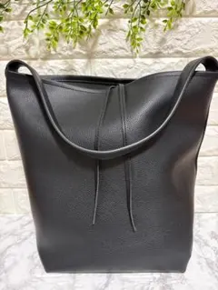 【美品】LASIEM　ラシエム　バケツ型 ショルダーバッグ ブラックのサムネイル