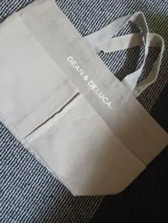 DEAN & DELUCA ベージュトートバッグ