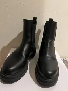 Item thumbnail for item beca1e7f-b171-46e5-a21a-30a7937ff6d7