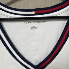 【美品】TOMMY HILFIGER VネックTシャツ 2枚セット