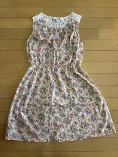 Forever 21 フラワープリント ノースリーブワンピース M