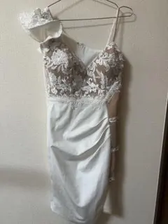 JEWELS レース付きホワイトタイトドレス